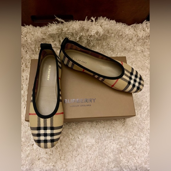 Burberry Ralf Knit Ballet Flat (7.5US/37.5EU) - Picture 1 of 16
